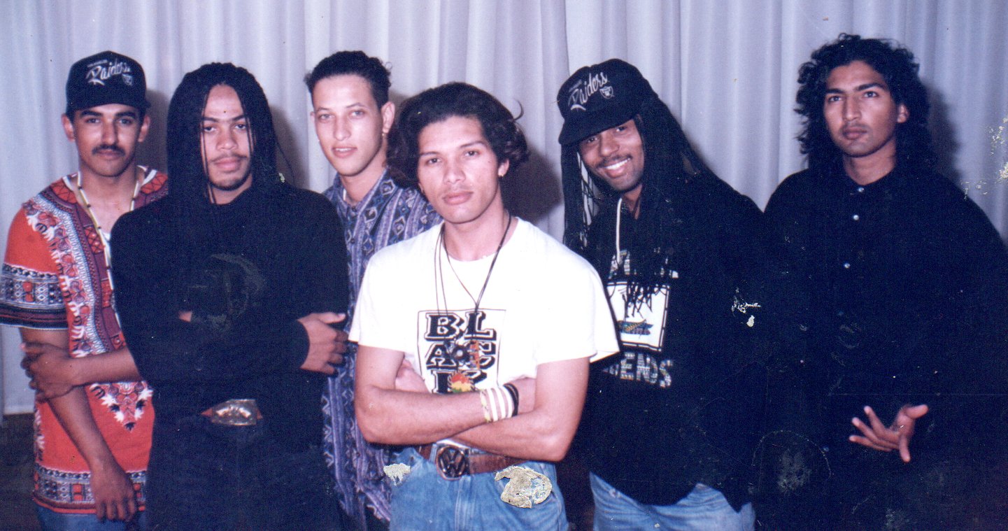 Black Noise Formation